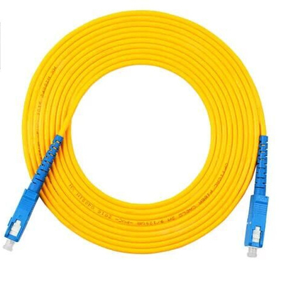 Corde de correction optique blindée 0.9mm en métal flexible de FTTH avec le connecteur de Sc/LC/FC