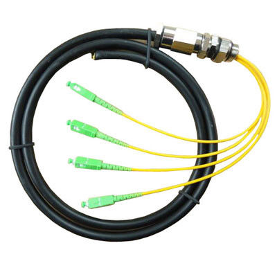 4 pré terminés creusent le tresse imperméable de câble optique de fibre de FOC