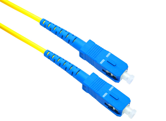 Corde de correction optique blindée 0.9mm en métal flexible de FTTH avec le connecteur de Sc/LC/FC